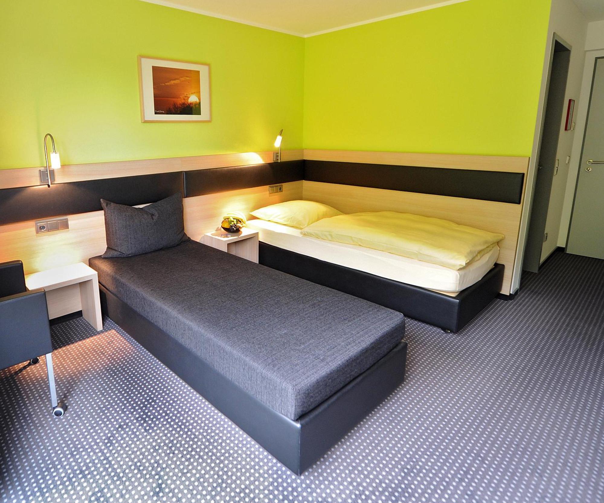 Hotel Und Kongresszentrum Wanderath Baar  Стая снимка